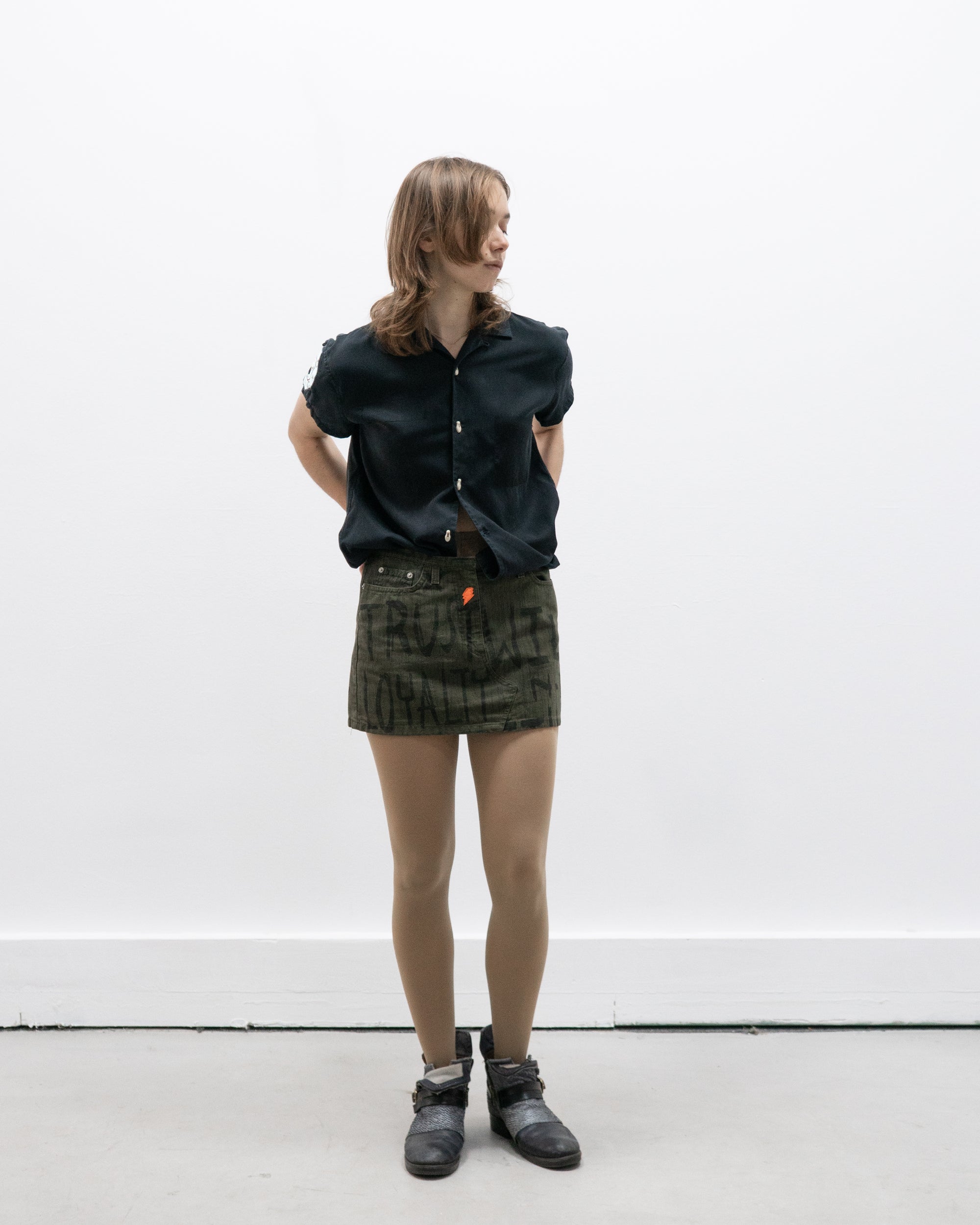 w.&l.t. ss98 scribble skirt