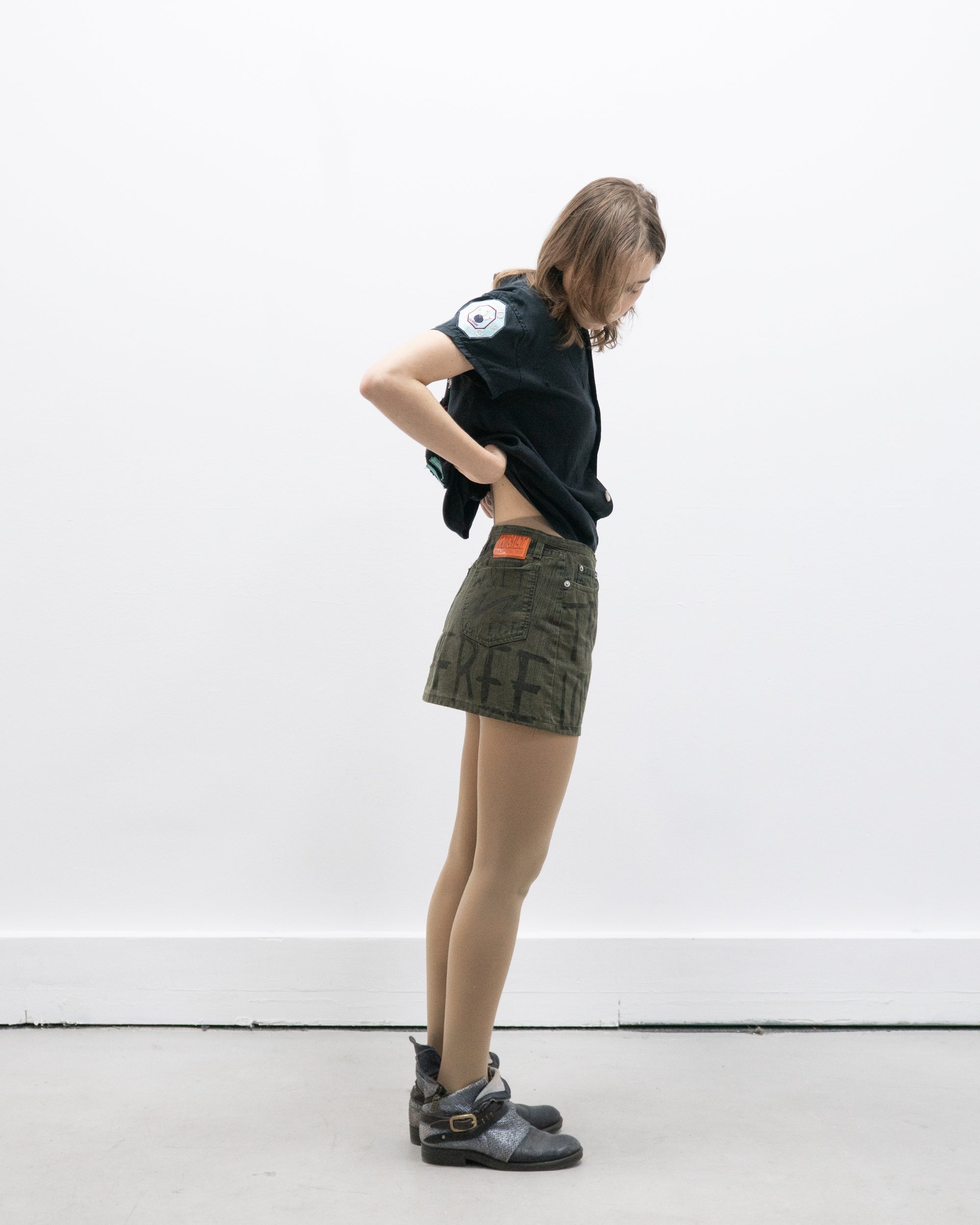 w.&l.t. ss98 scribble skirt