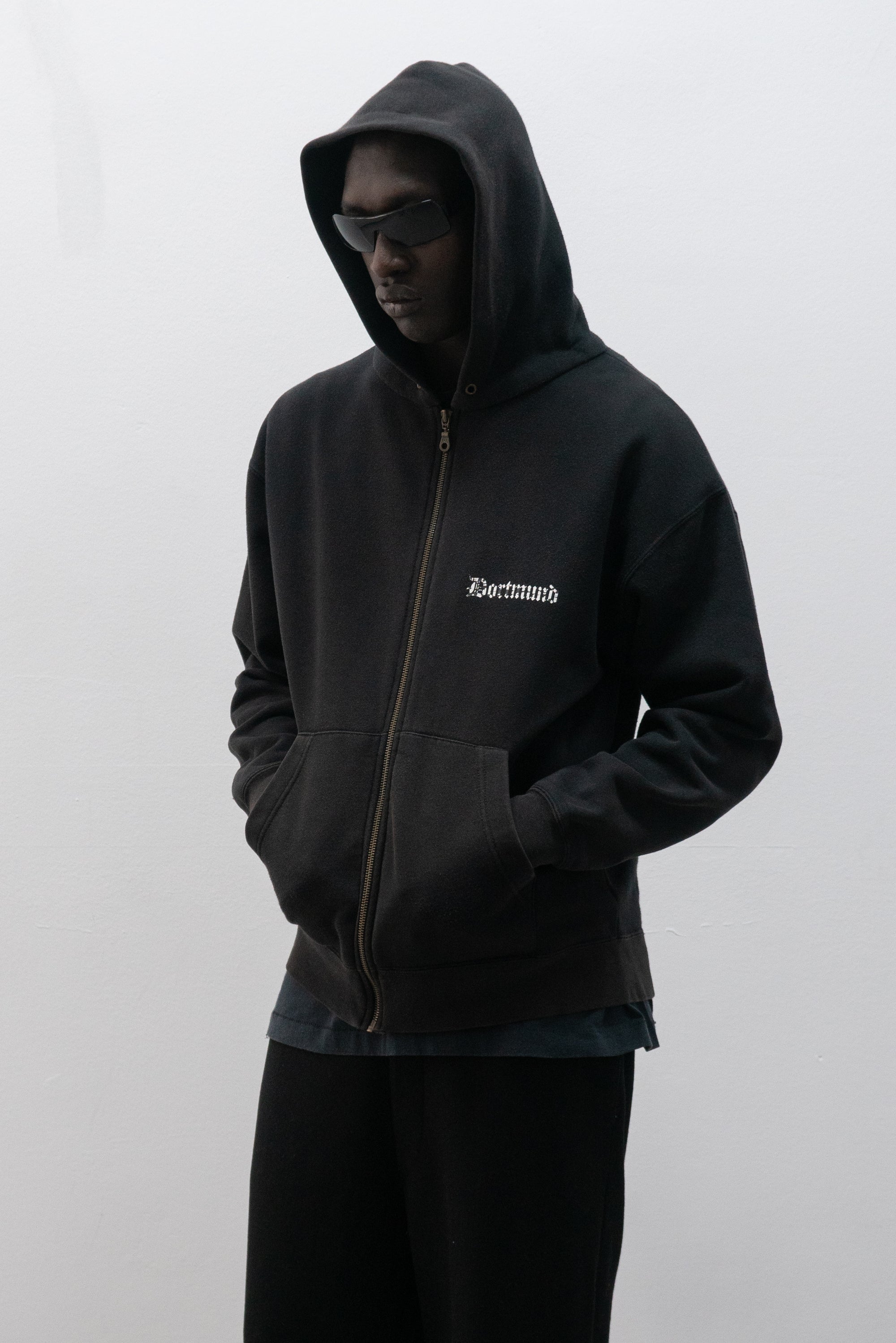 2000s borussia dortmund zip up hoodie