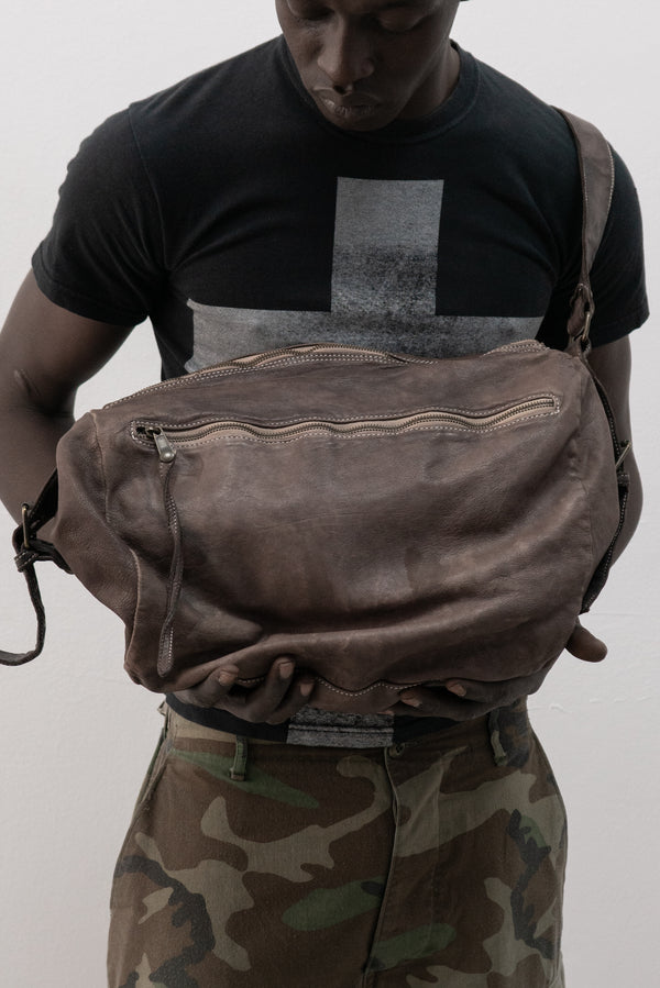 collection privee? leather bag
