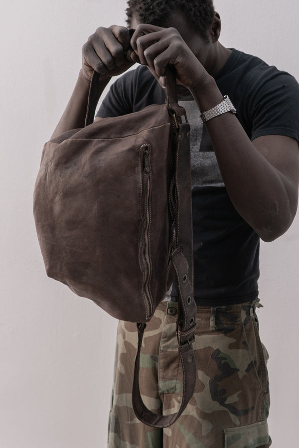 collection privee? leather bag