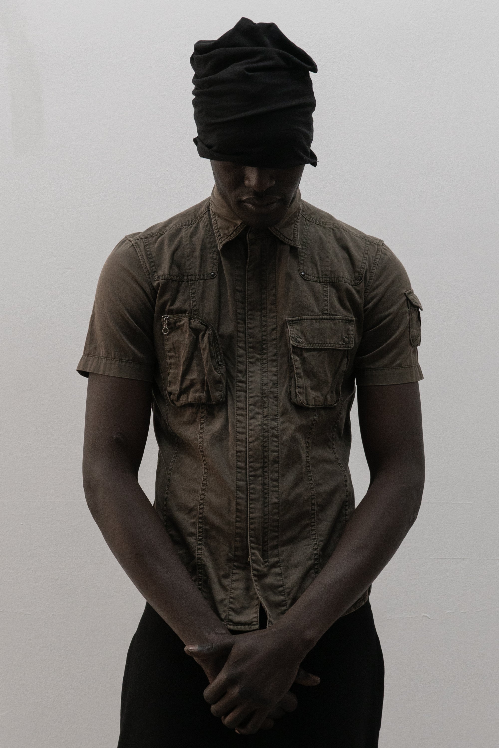 tete homme shirt