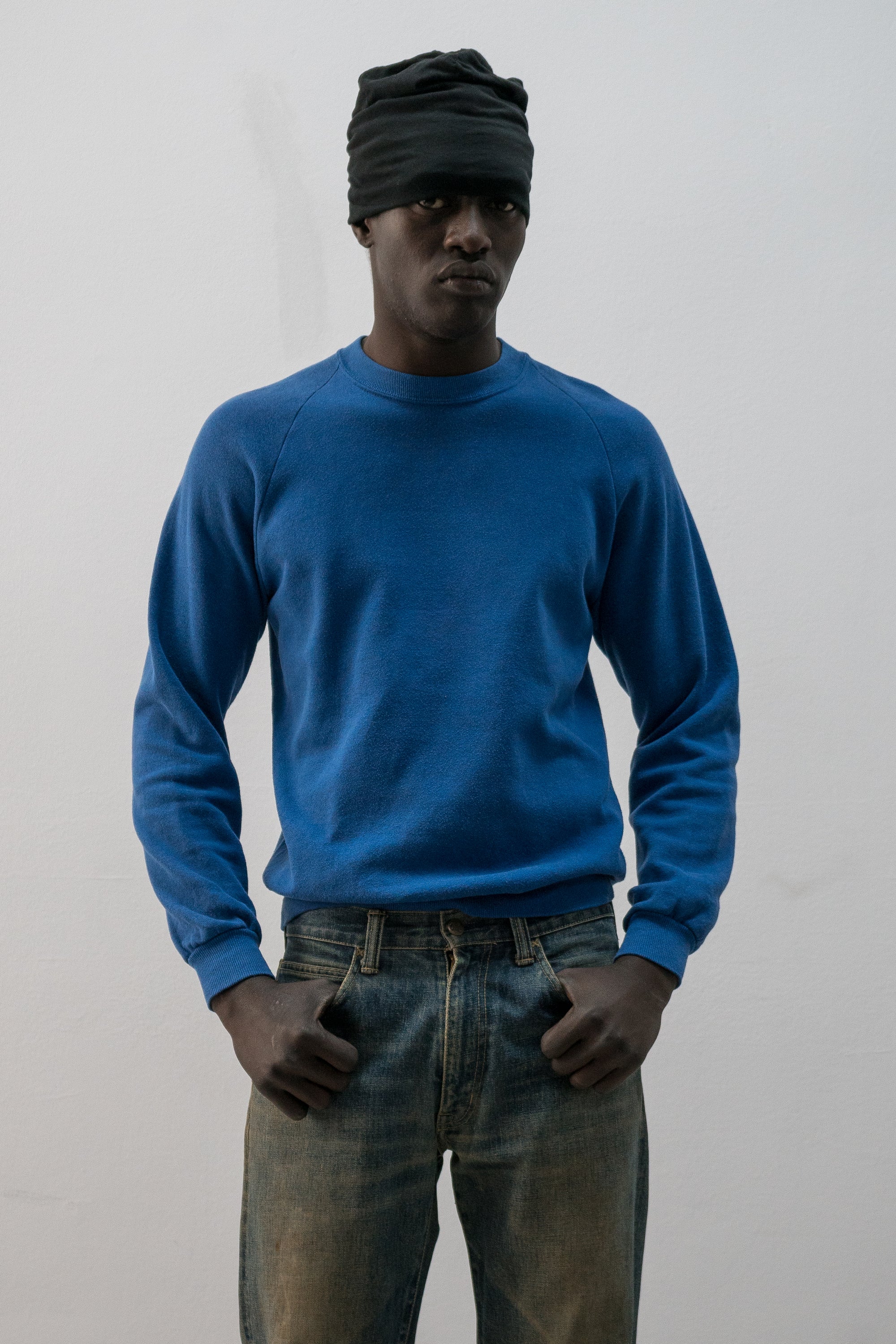 zweite hand logo crewneck