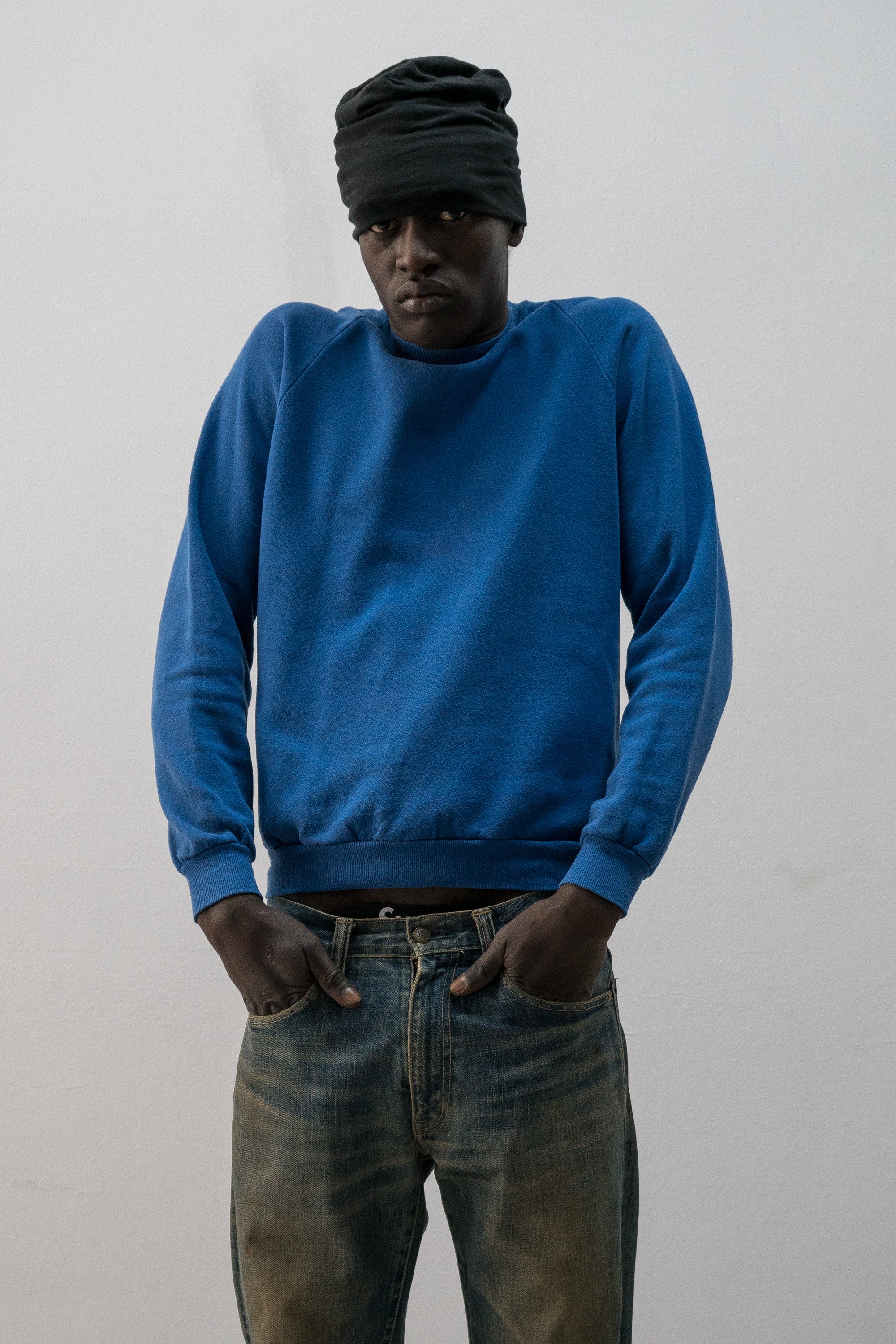 zweite hand logo crewneck
