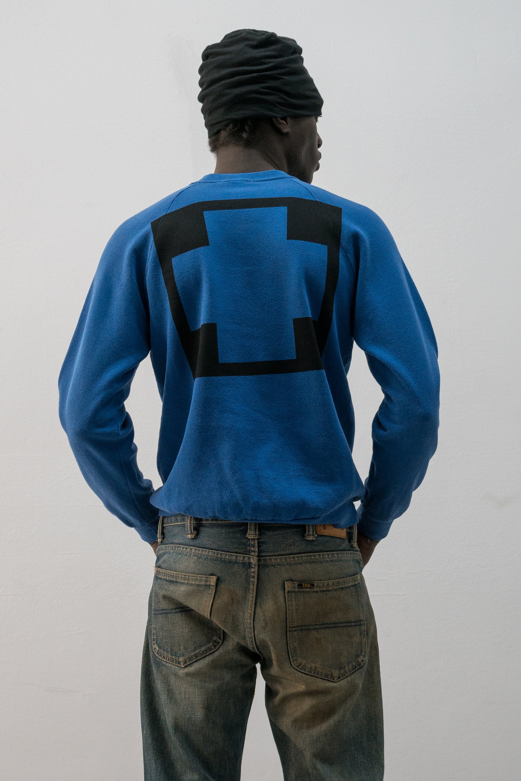 zweite hand logo crewneck