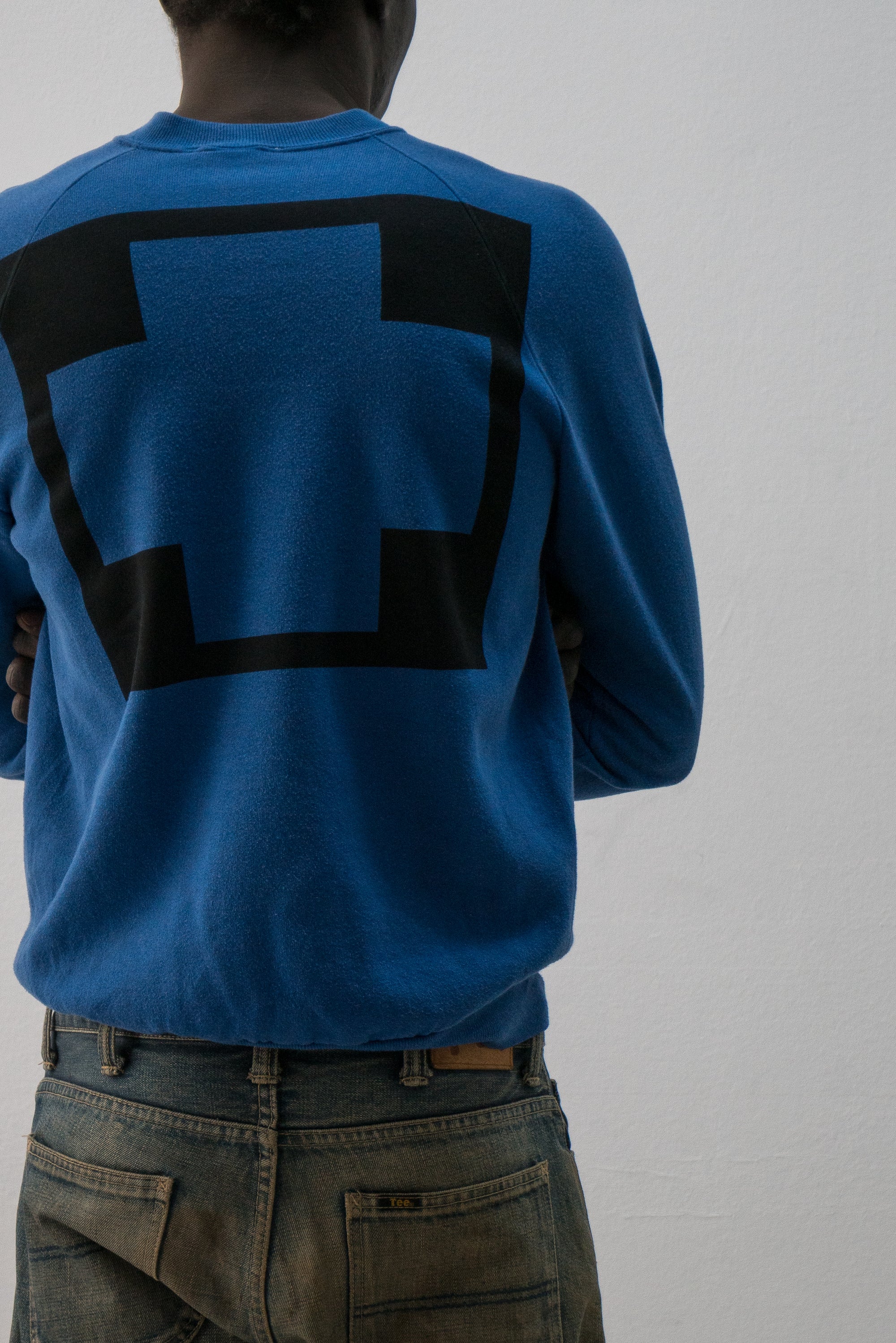zweite hand logo crewneck