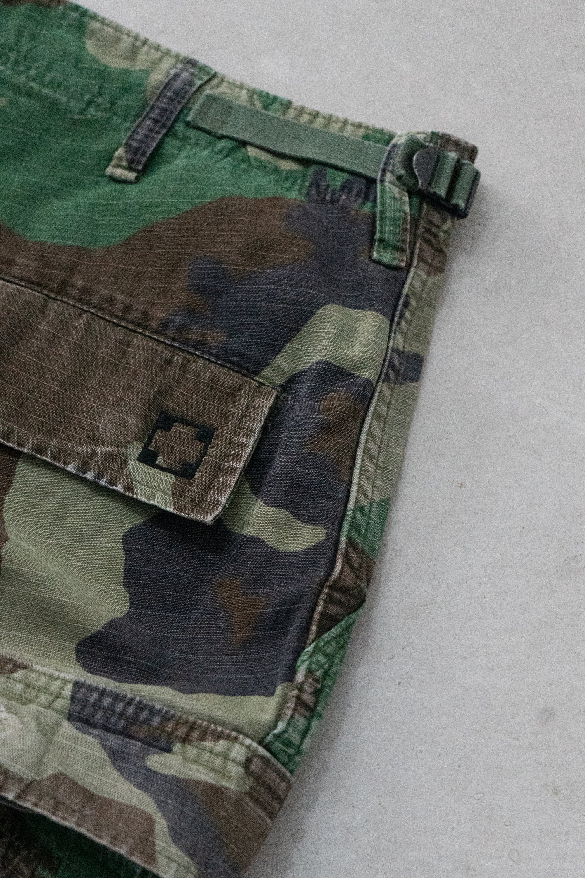 zweite hand werk battle dress uniform capri shorts