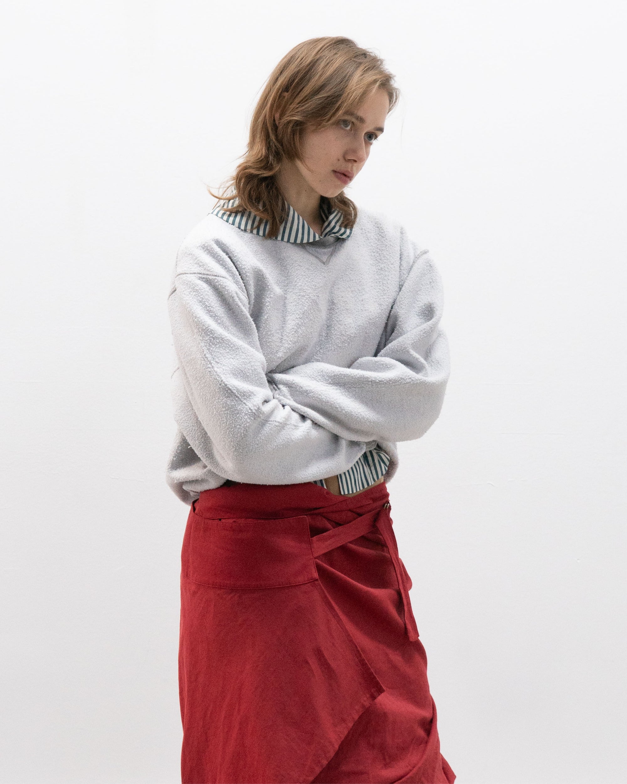 final layer "zweite hand" logo crewneck